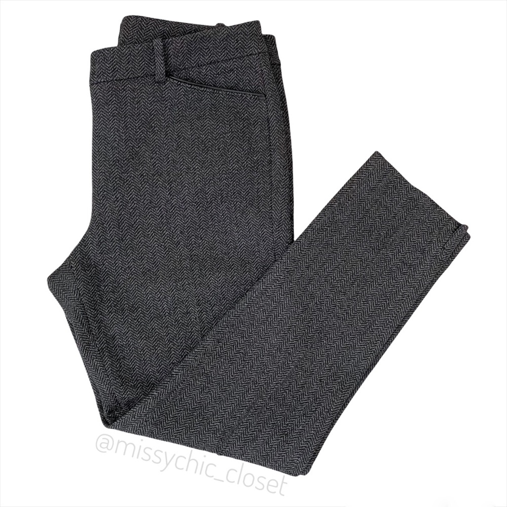 •White House Black Market• The Slim Ankle Pants